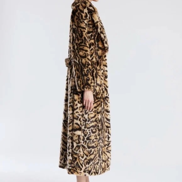 NWT Belted Leopard Faux Fur Full Length Coat! - Picture 2 of 12